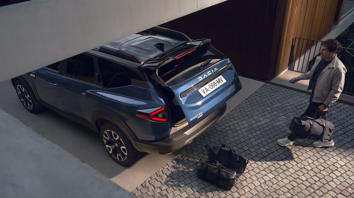 Dacia Bigster 2024: il nuovo C-SUV robusto ed eco-smart con motorizzazioni elettrificate