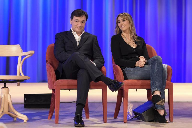 Ballando con le stelle, l’ultimo colpo di Milly Carlucci: in pista Fabio Caressa e Benedetta Parodi Ballando con le stelle, l’ultimo colpo di Milly Carlucci: in pista Fabio Caressa e Benedetta Parodi