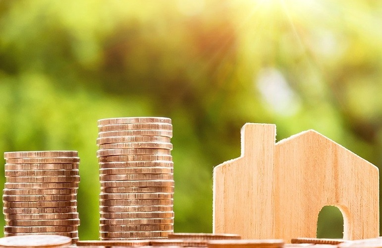 Casa, Giorgetti aumenta il valore catastale di chi ha usato il Superbonus. Sì convinto di FdI, cauta Forza Italia Casa, Giorgetti aumenta il valore catastale di chi ha usato il Superbonus. Sì convinto di FdI, cauta Forza Italia