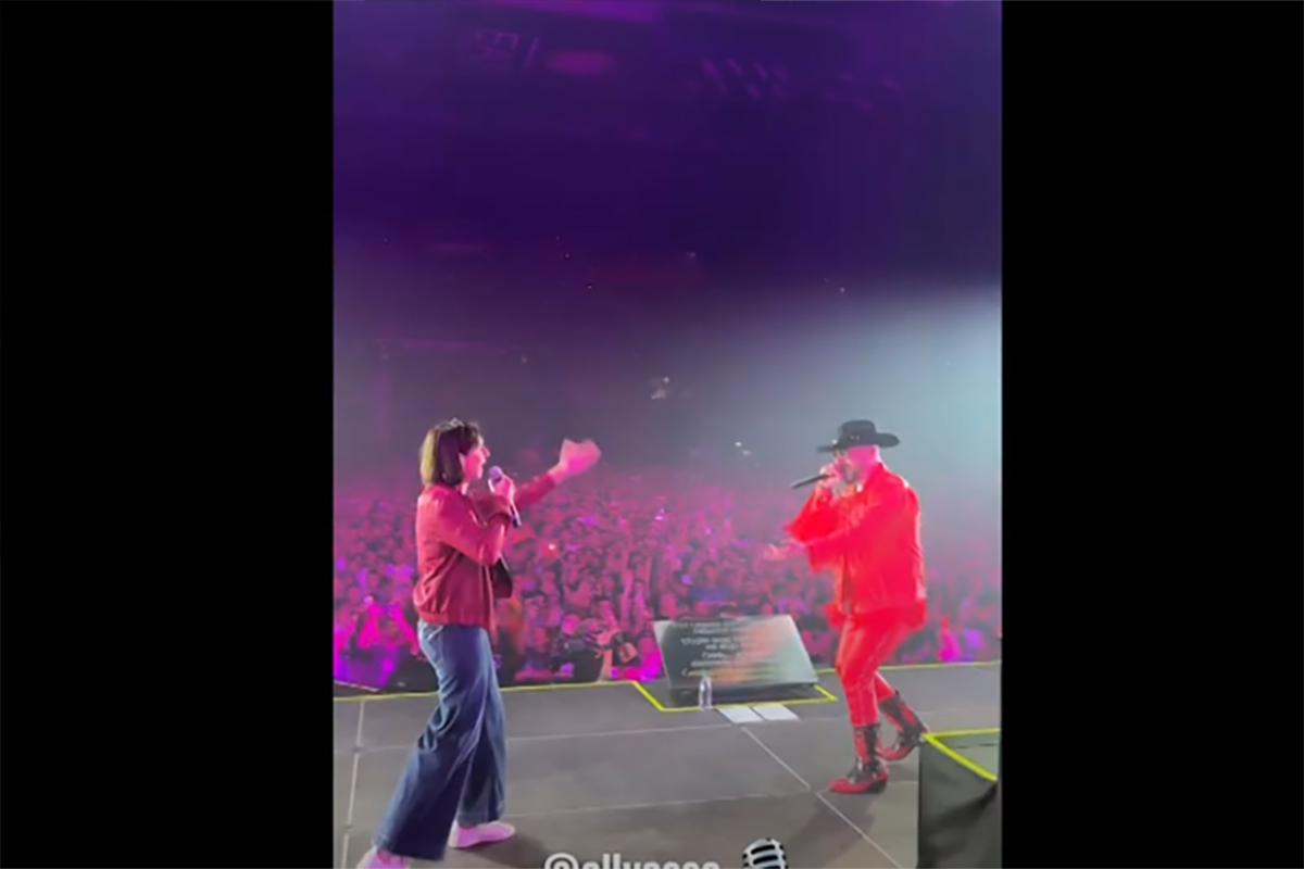 Elly Schlein, retroscena svelato sul duetto rap con J-Ax. A La7 confessa: “Mi aveva messo il like per…” Elly Schlein, retroscena svelato sul duetto rap con J-Ax. A La7 confessa: “Mi aveva messo il like per…”