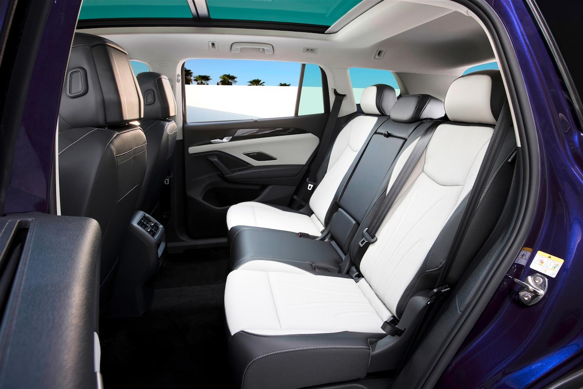 Volkswagen Tayron: il nuovo SUV tra Touareg e Tiguan, versatile ed efficiente Volkswagen Tayron: il nuovo SUV tra Touareg e Tiguan, versatile ed efficiente