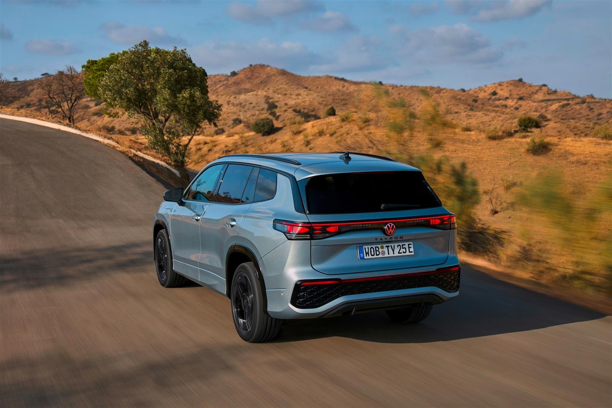 Volkswagen Tayron: il nuovo SUV tra Touareg e Tiguan, versatile ed efficiente Volkswagen Tayron: il nuovo SUV tra Touareg e Tiguan, versatile ed efficiente