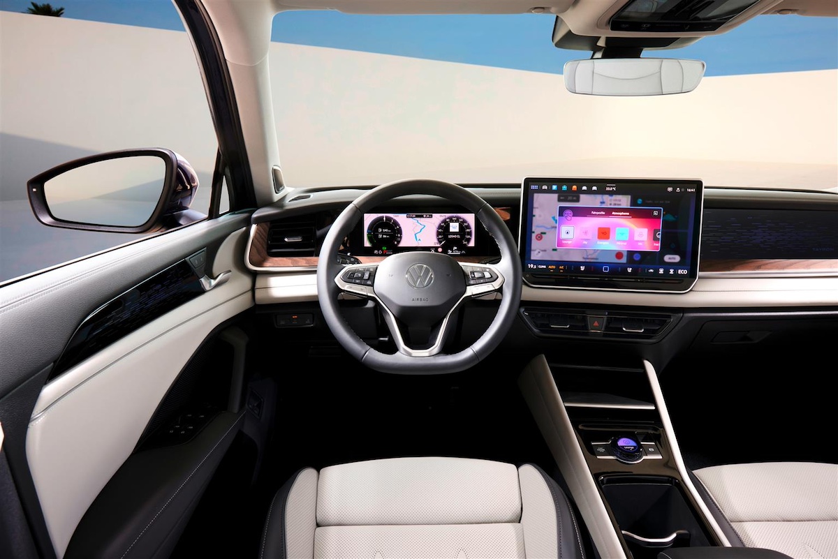 Volkswagen Tayron: il nuovo SUV tra Touareg e Tiguan, versatile ed efficiente Volkswagen Tayron: il nuovo SUV tra Touareg e Tiguan, versatile ed efficiente