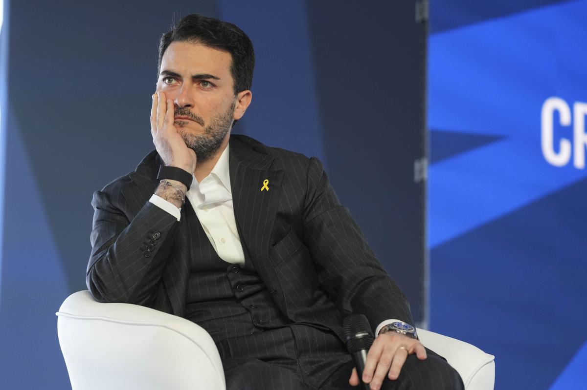 Ascolti tv, Rai 2 serata da incubo: L’altra Italia di Monteleone a picco (per la seconda volta), mentre Le Iene Inside volano Ascolti tv, Rai 2 serata da incubo: L’altra Italia di Monteleone a picco (per la seconda volta), mentre Le Iene Inside volano