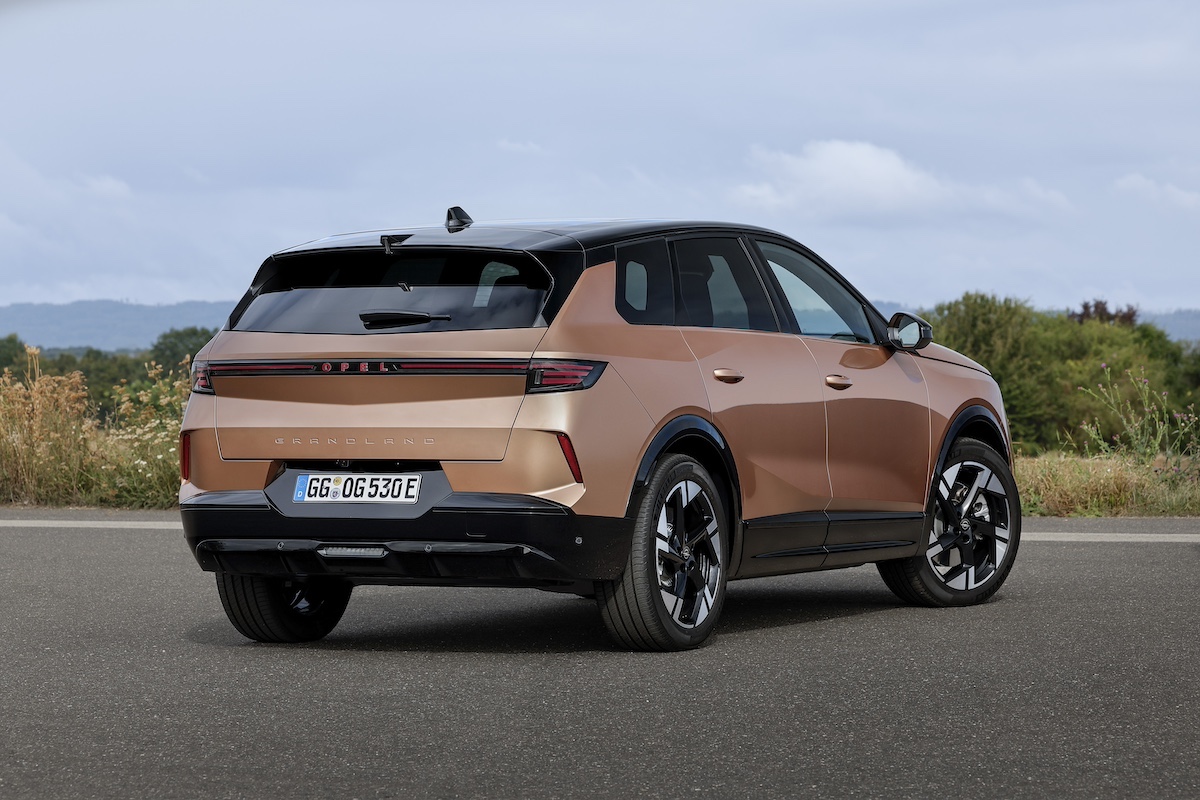 Opel nuovo Grandland : il SUV che ridefinisce comfort, design e sostenibilità Opel nuovo Grandland : il SUV che ridefinisce comfort, design e sostenibilità