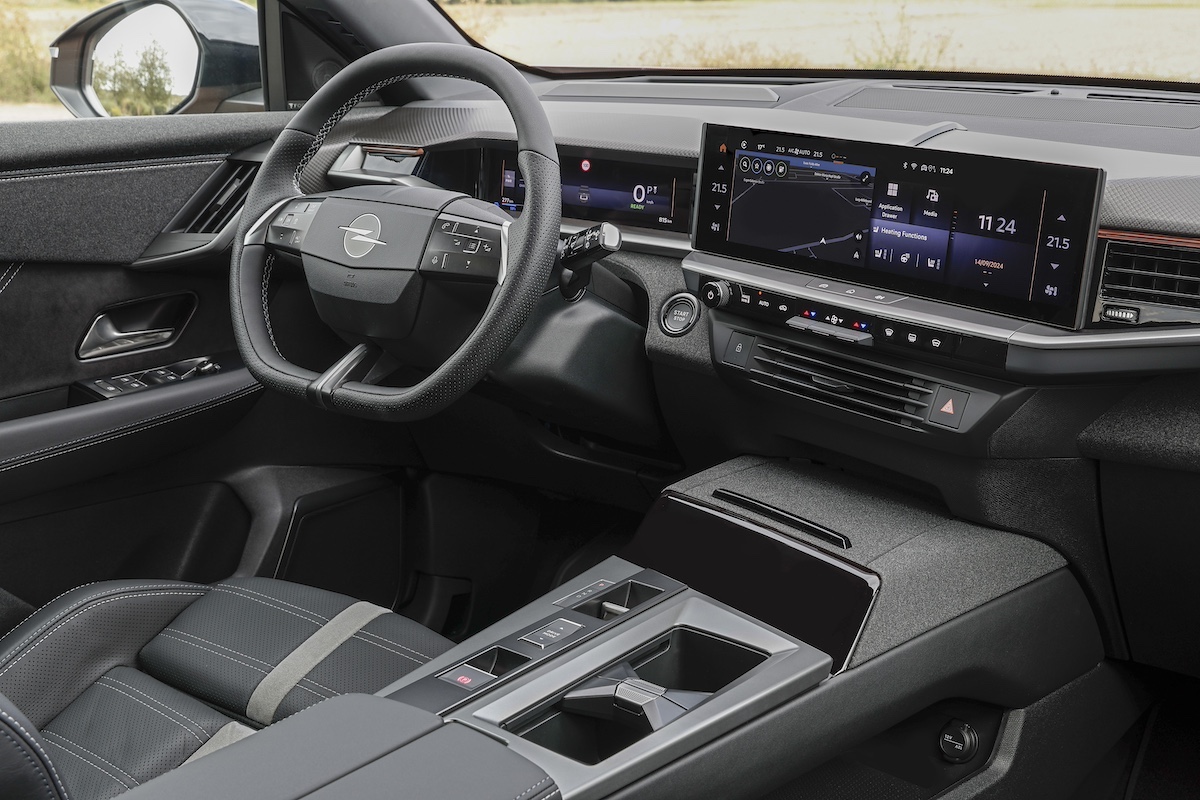 Opel nuovo Grandland : il SUV che ridefinisce comfort, design e sostenibilità Opel nuovo Grandland : il SUV che ridefinisce comfort, design e sostenibilità
