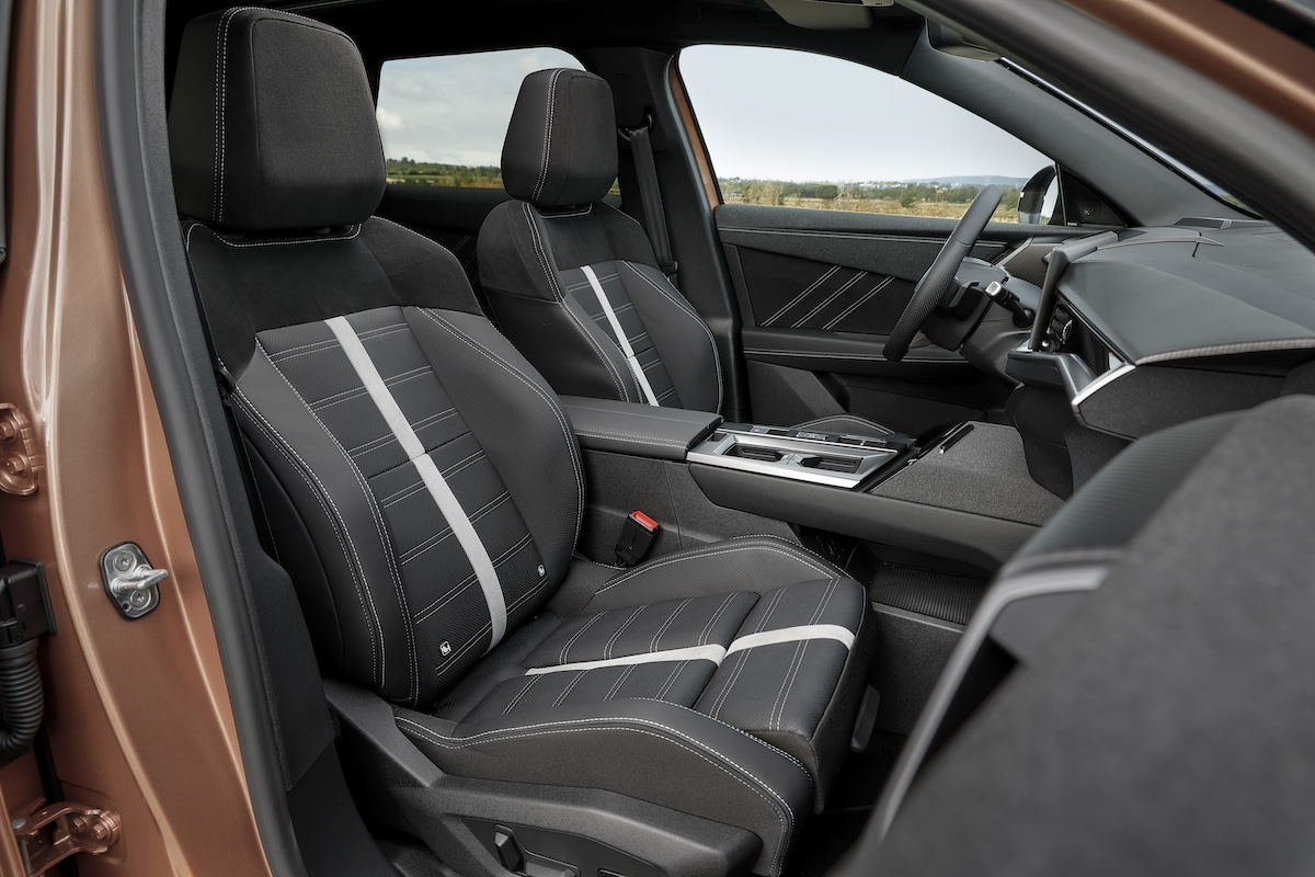 Opel nuovo Grandland : il SUV che ridefinisce comfort, design e sostenibilità Opel nuovo Grandland : il SUV che ridefinisce comfort, design e sostenibilità