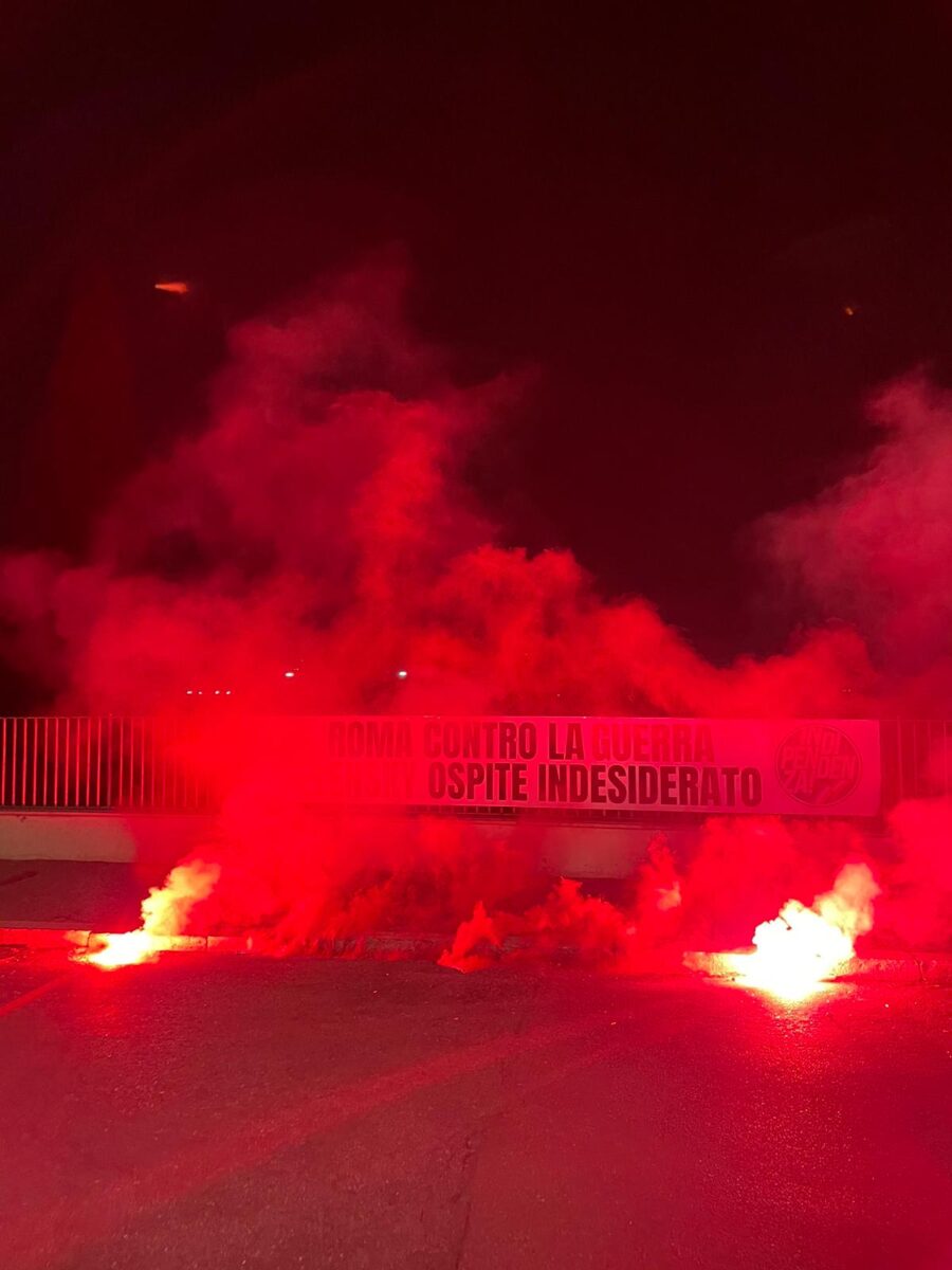 “Roma contro la guerra. Zelensky ospite indesiderato” “Roma contro la guerra. Zelensky ospite indesiderato”