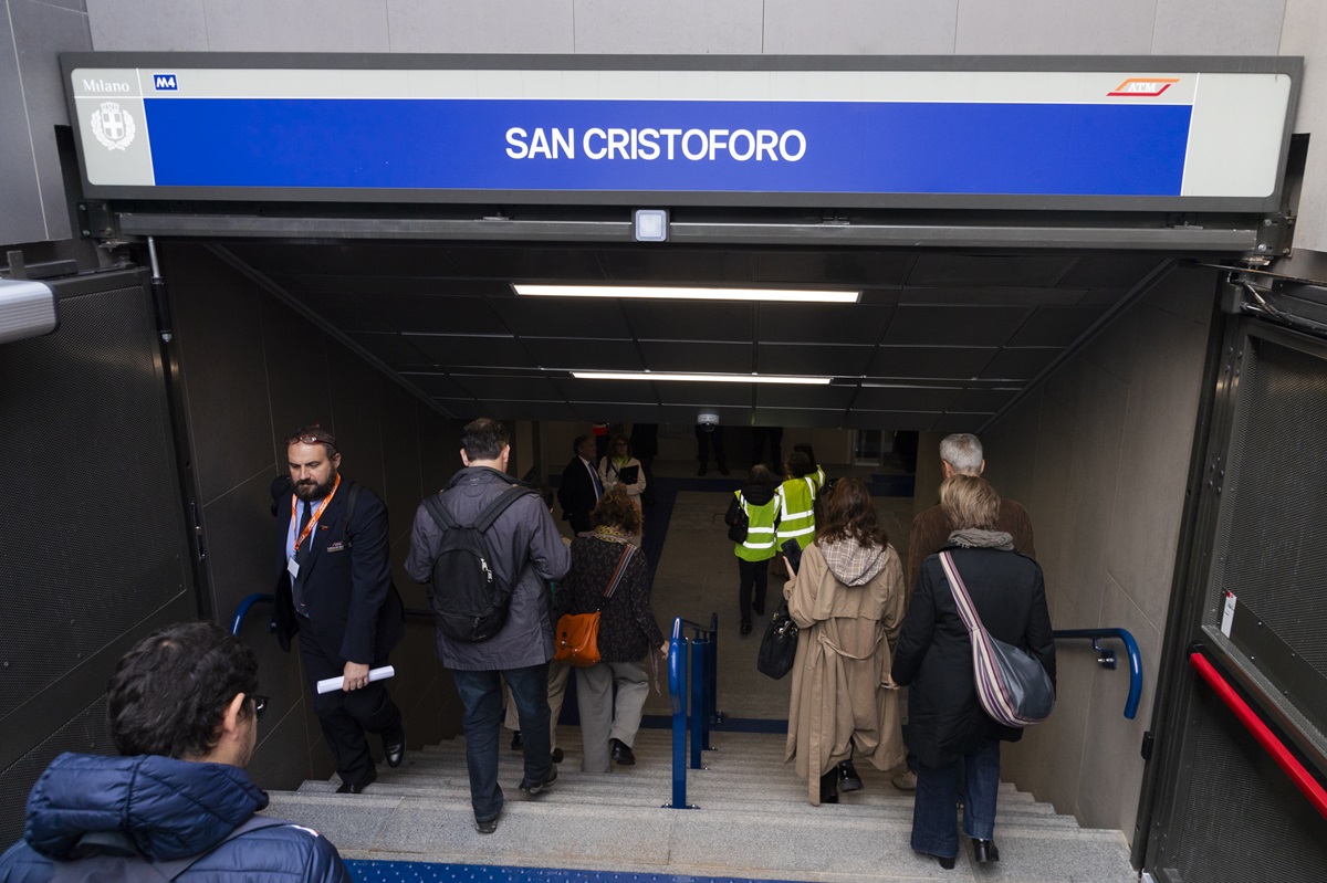 Milano: apre la metro M4, feste ed eventi alle fermate per l’inaugurazione dell’intera linea blu. FOTO Milano: apre la metro M4, feste ed eventi alle fermate per l’inaugurazione dell’intera linea blu. FOTO