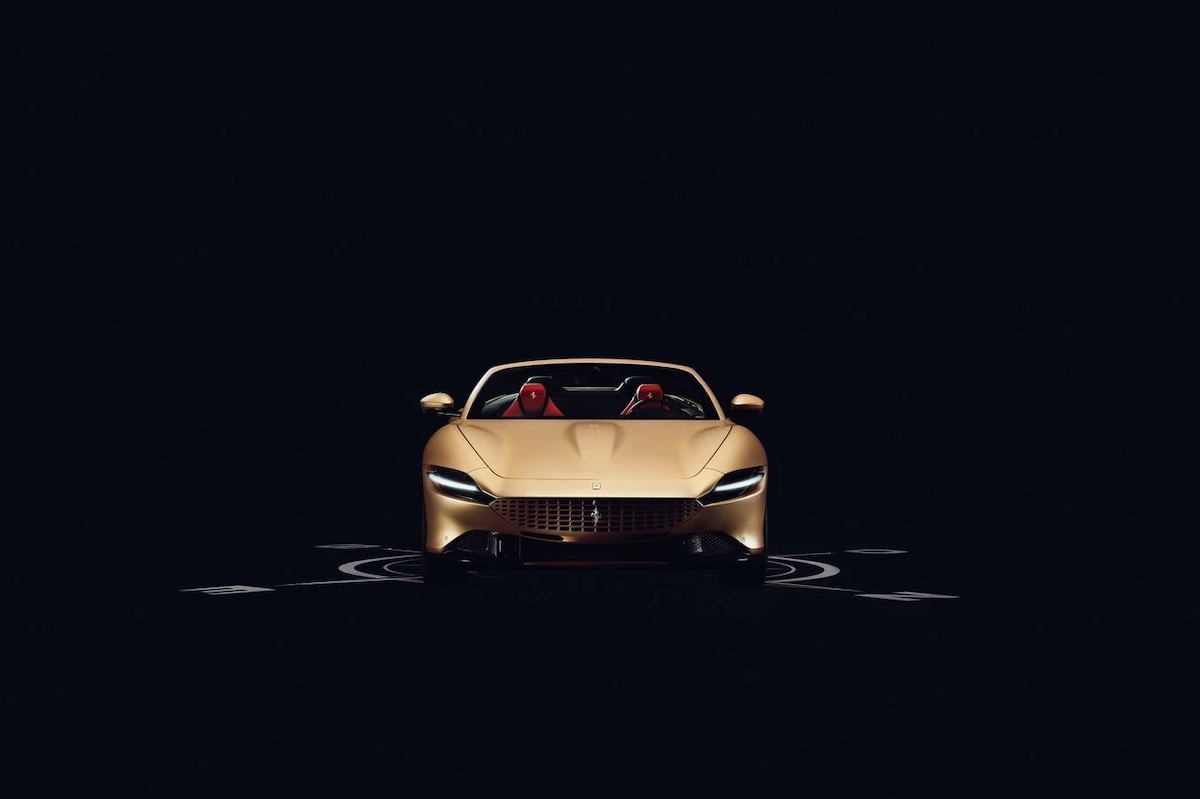 Ferrari Roma Spider Tailor Made: tecniche innovative e materiali esclusivi per un capolavoro unico