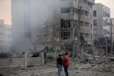 Guerra, droni di Hezbollah su Israele. Bucato l’Iron Dome, 4 soldati uccisi. Tel Aviv attacca il Libano, 19 morti in un raid
