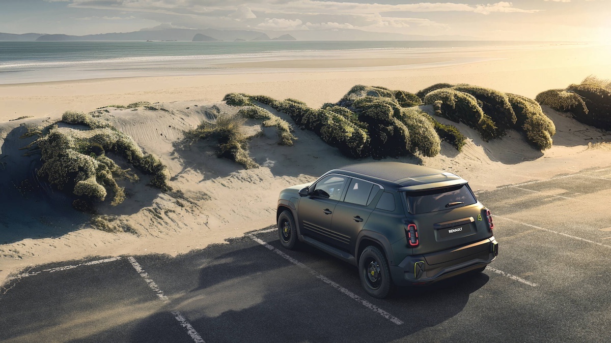 Parigi 2024, Renault svela la nuova 4 E-Tech Electric: l’auto elettrica versatile per tutte le esigenze