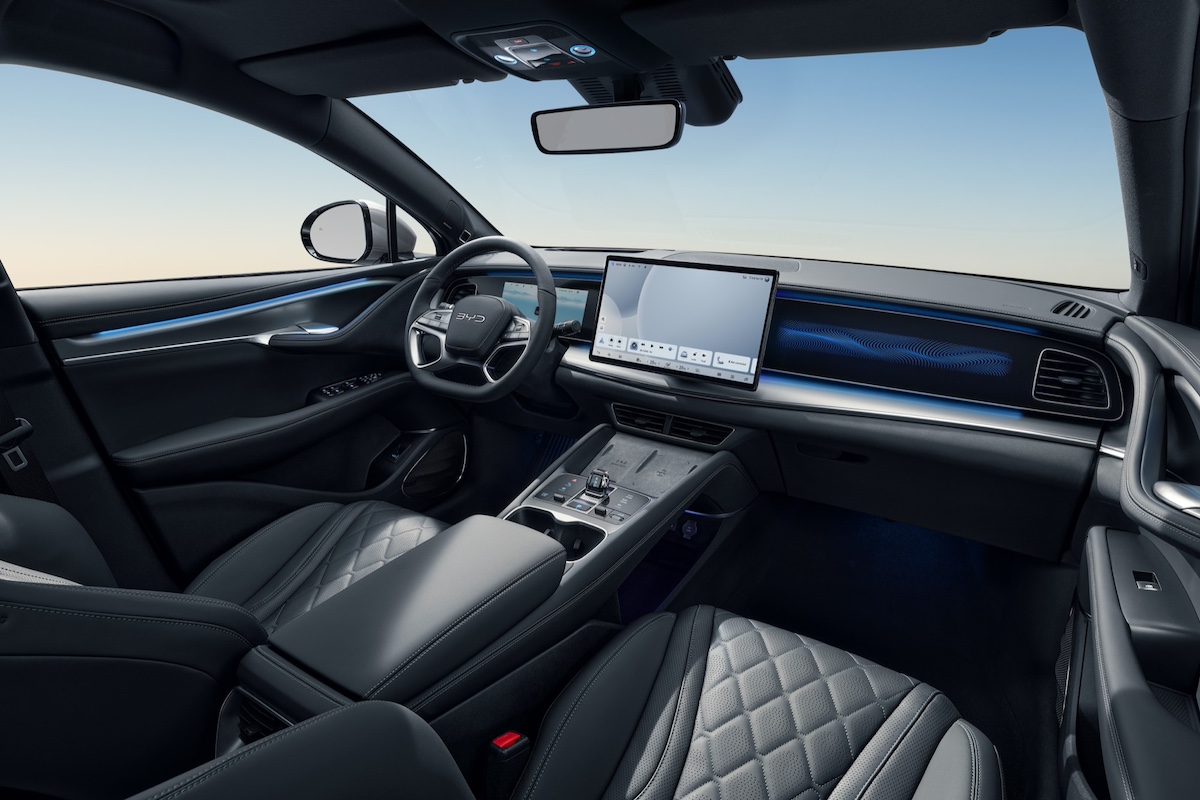 BYD SEALION 7 debutta al Salone dell’Auto di Parigi: il nuovo SUV sportivo ed elettrico che punta all’Europa BYD SEALION 7 debutta al Salone dell’Auto di Parigi: il nuovo SUV sportivo ed elettrico che punta all’Europa