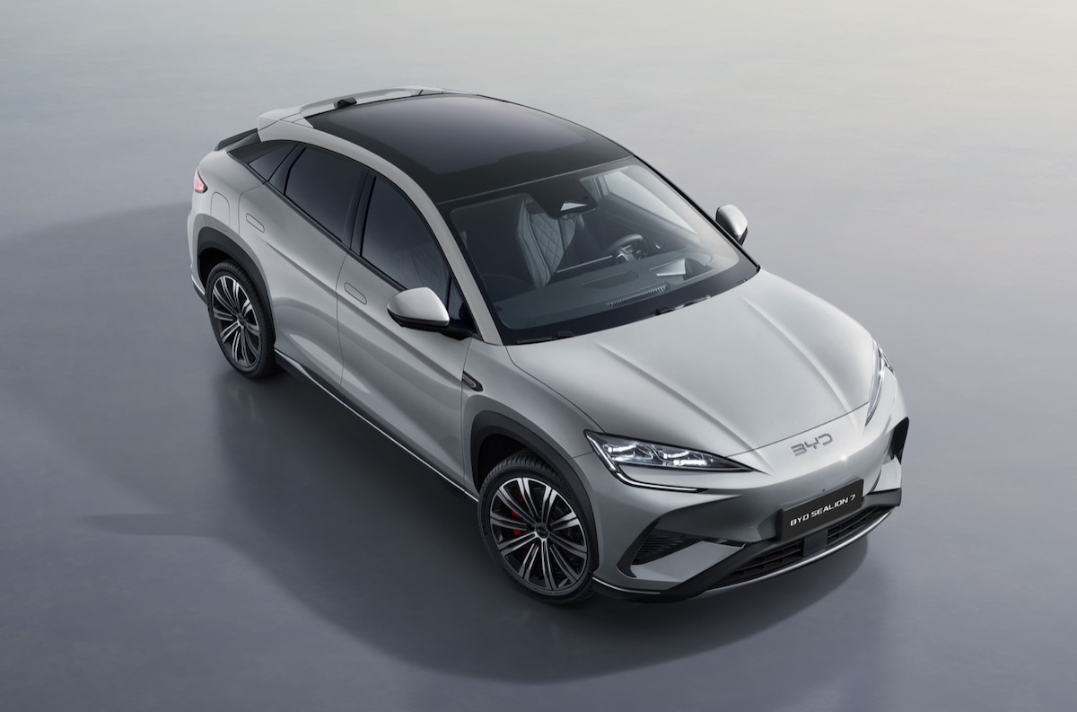BYD SEALION 7 debutta al Salone dell’Auto di Parigi: il nuovo SUV sportivo ed elettrico che punta all’Europa BYD SEALION 7 debutta al Salone dell’Auto di Parigi: il nuovo SUV sportivo ed elettrico che punta all’Europa