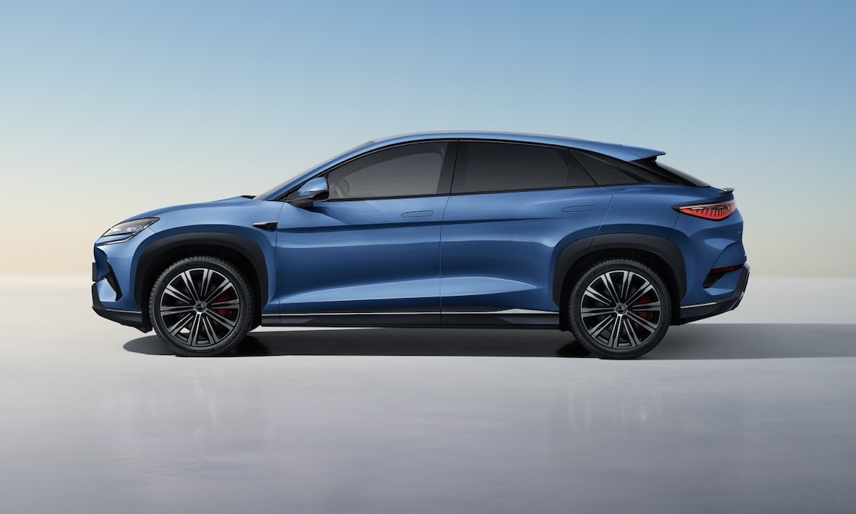 BYD SEALION 7 debutta al Salone dell’Auto di Parigi: il nuovo SUV sportivo ed elettrico che punta all’Europa BYD SEALION 7 debutta al Salone dell’Auto di Parigi: il nuovo SUV sportivo ed elettrico che punta all’Europa