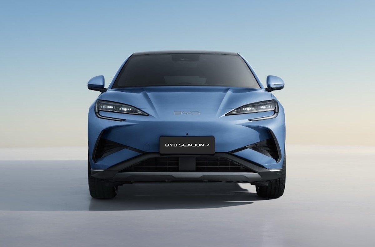 BYD SEALION 7 debutta al Salone dell’Auto di Parigi: il nuovo SUV sportivo ed elettrico che punta all’Europa BYD SEALION 7 debutta al Salone dell’Auto di Parigi: il nuovo SUV sportivo ed elettrico che punta all’Europa