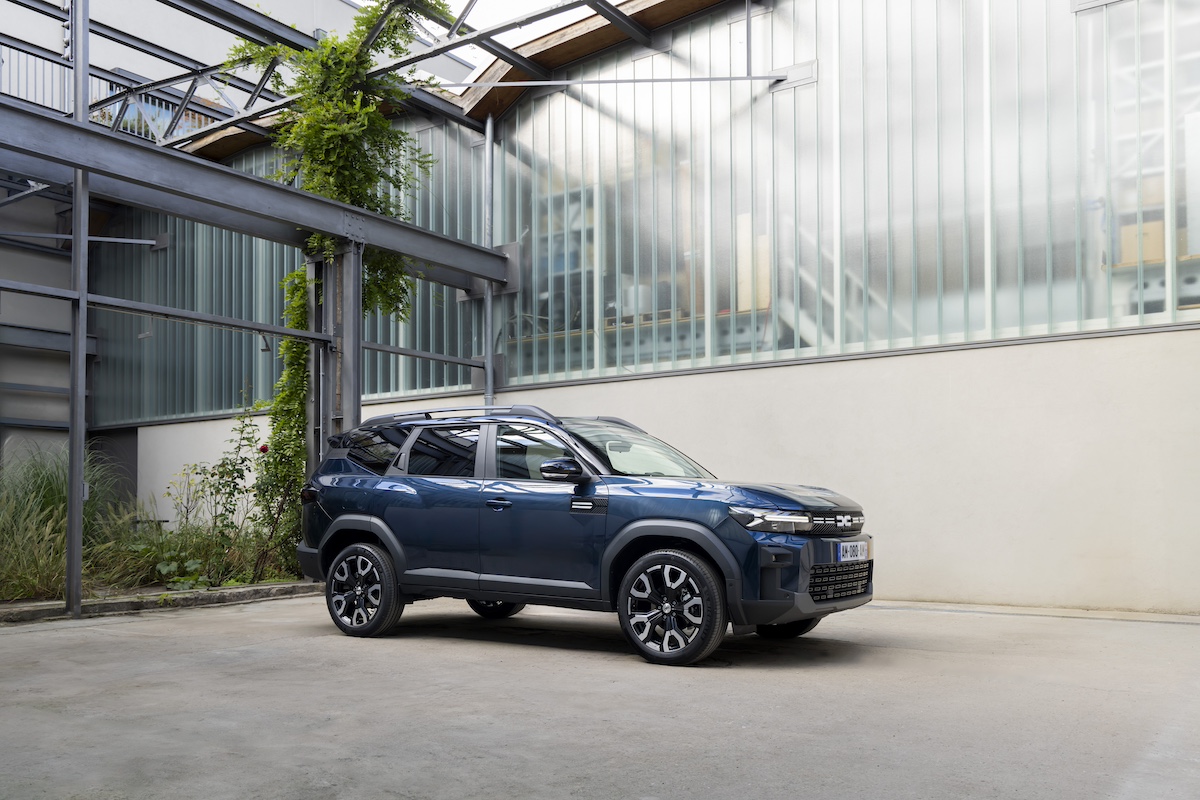 Dacia rivoluziona il segmento C-SUV con il debutto del Bigster e altre novità al Salone dell’Auto di Parigi 2024 Dacia rivoluziona il segmento C-SUV con il debutto del Bigster e altre novità al Salone dell’Auto di Parigi 2024