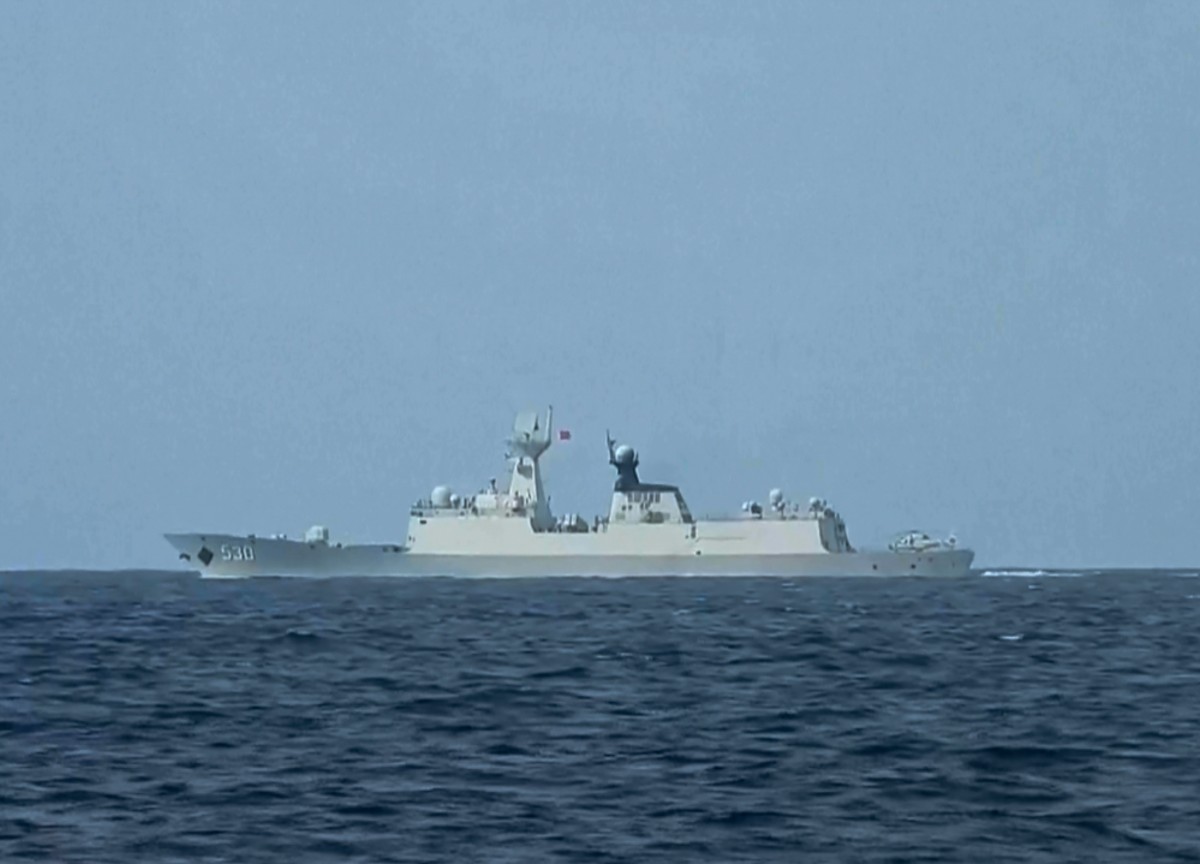Taiwan, non solo la portaerei cinese: anche 153 aerei sorvolano l’isola. Pechino: “Questo è un severo avvertimento” Taiwan, non solo la portaerei cinese: anche 153 aerei sorvolano l’isola. Pechino: “Questo è un severo avvertimento”
