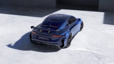 Alpine A110 R Ultime: la sportiva più estrema di Alpine in serie limitata debutta al Salone di Parigi 2024