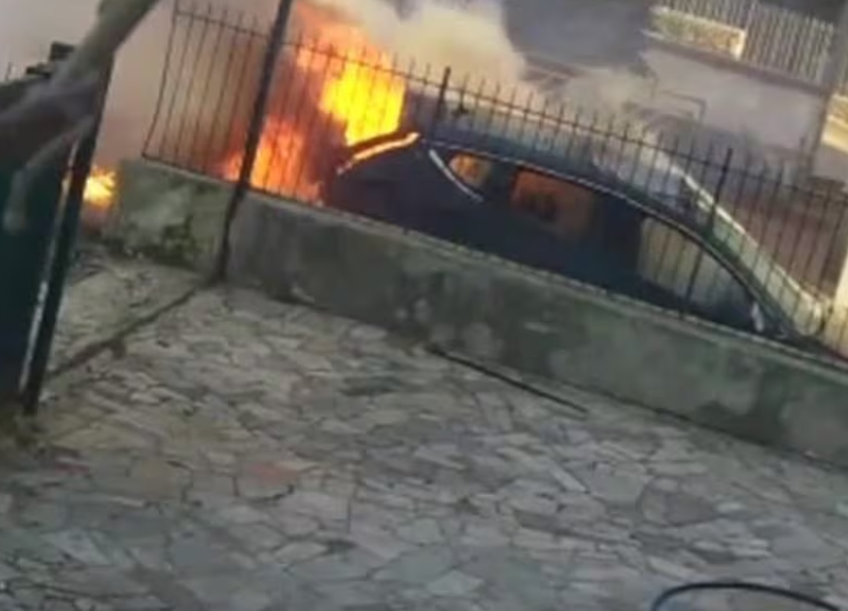 Bomba esplosa sotto l’auto di un finanziere: a commissionare l’attentato fu l’ex moglie VIDEO Bomba esplosa sotto l’auto di un finanziere: a commissionare l’attentato fu l’ex moglie VIDEO