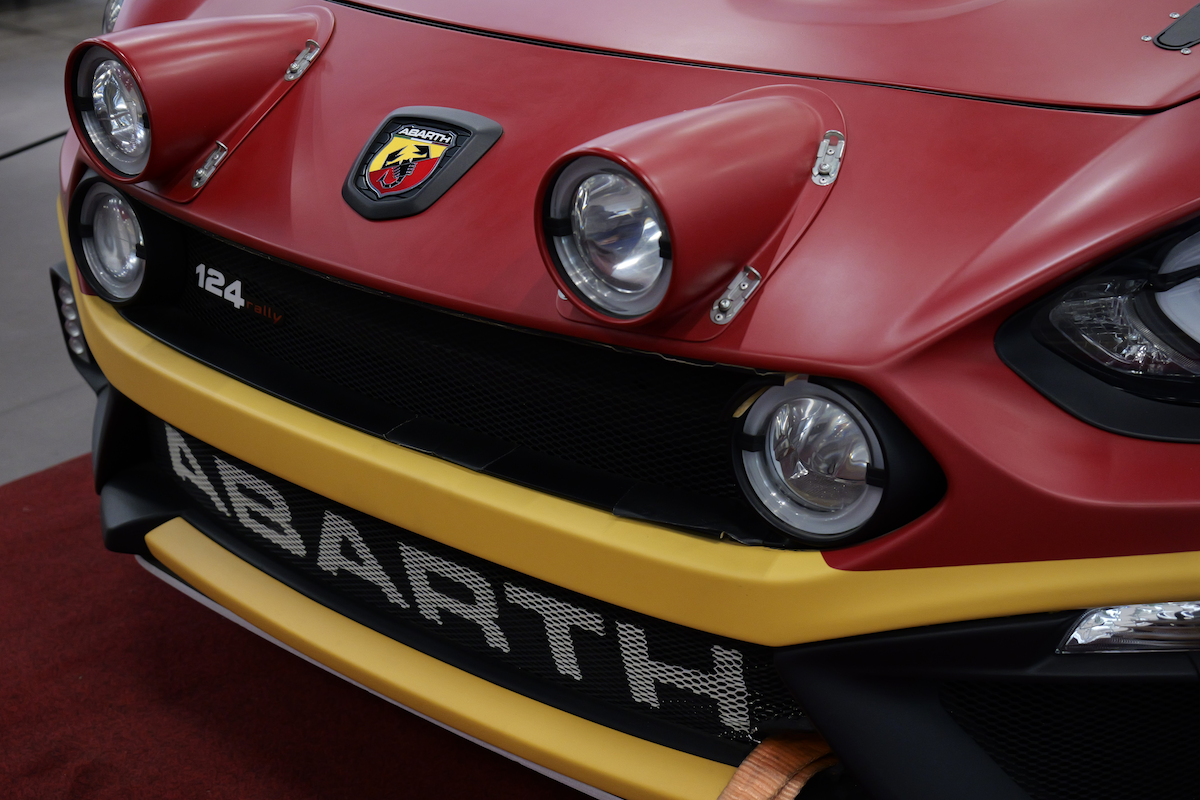 Stellantis Heritage celebra le “youngtimer Abarth di domani”: una mostra imperdibile per gli appassionati
