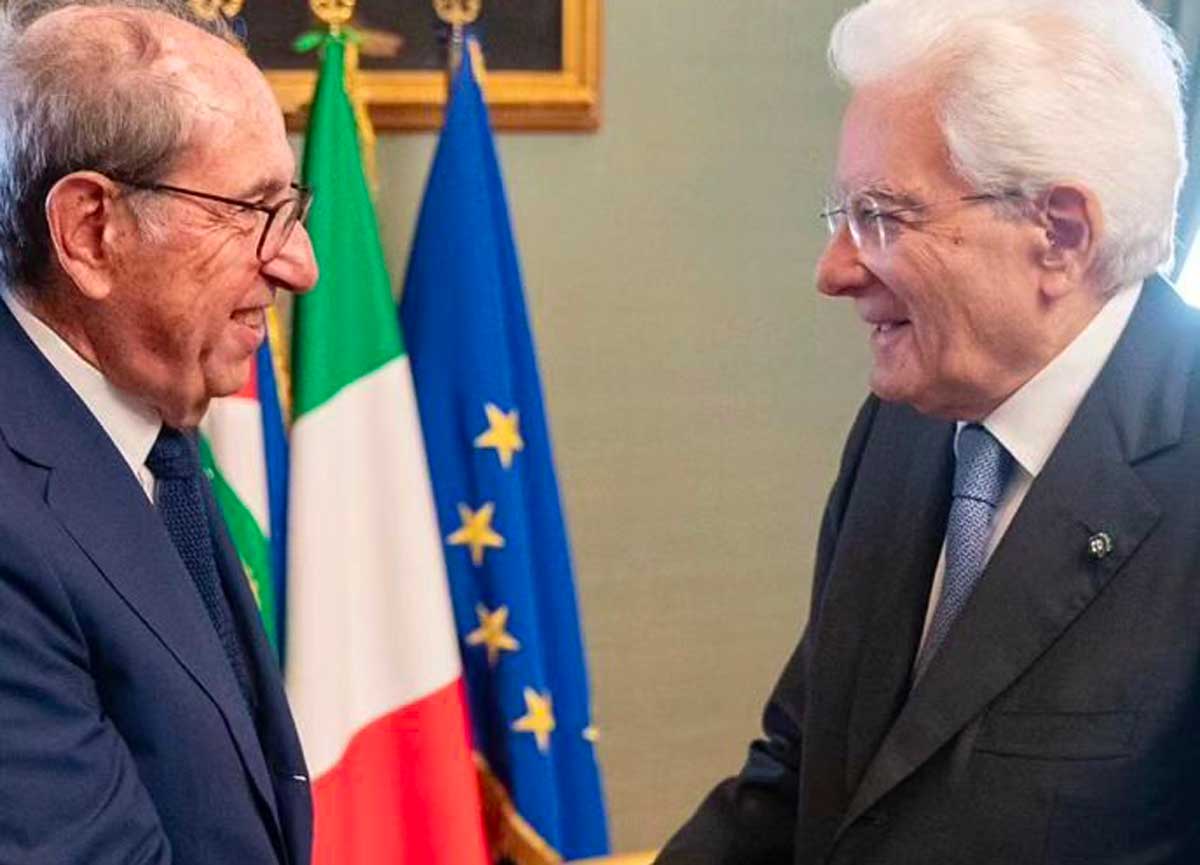 Addio a Gianni Battistoni, custode di via Condotti. Tra giacche e cravatte, Kirk Douglas, Richard Gere, Humphrey Bogart e Bill Clinton Addio a Gianni Battistoni, custode di via Condotti. Tra giacche e cravatte, Kirk Douglas, Richard Gere, Humphrey Bogart e Bill Clinton