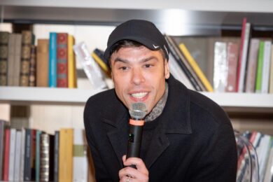 Fedez ha una nuova fidanzata: “Milanese doc e di buona famiglia, è una storia seria”