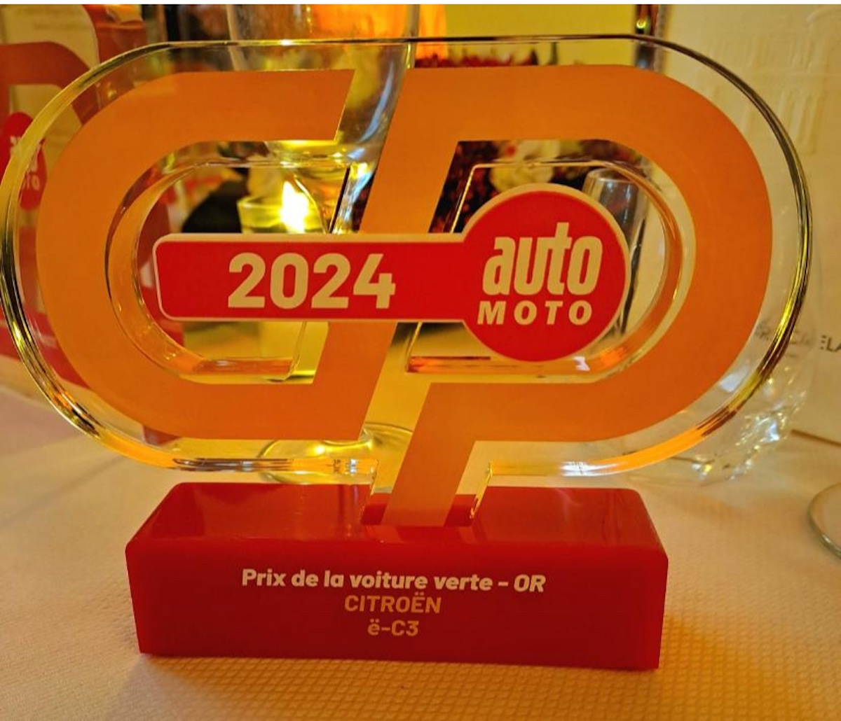 Citroen e-C3 eletta “Voiture Verte” dell’Anno 2024 e Pierre Leclercq premiato per il design innovativo
