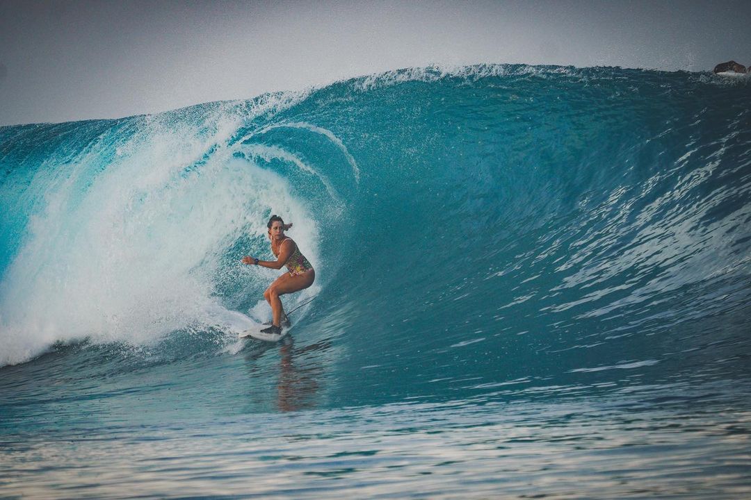 Dalla laurea in Giurisprudenza alla tavola da surf: chi era Giulia Manfrini, l’italiana uccisa da un pesce spada