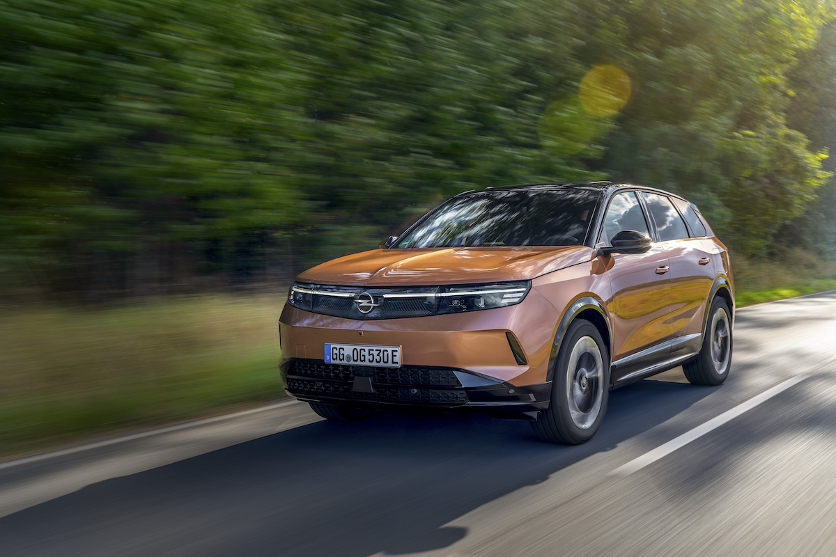 Opel nuovo Grandland: Il SUV elettrificato con design avanguardistico e tecnologia sostenibile Opel nuovo Grandland: Il SUV elettrificato con design avanguardistico e tecnologia sostenibile