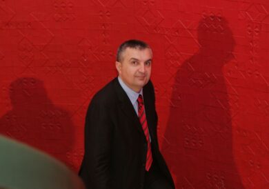 Albania, arrestato l’ex presidente Ilir Meta. Indagini sul suo patrimonio, accuse di corruzione e riciclaggio