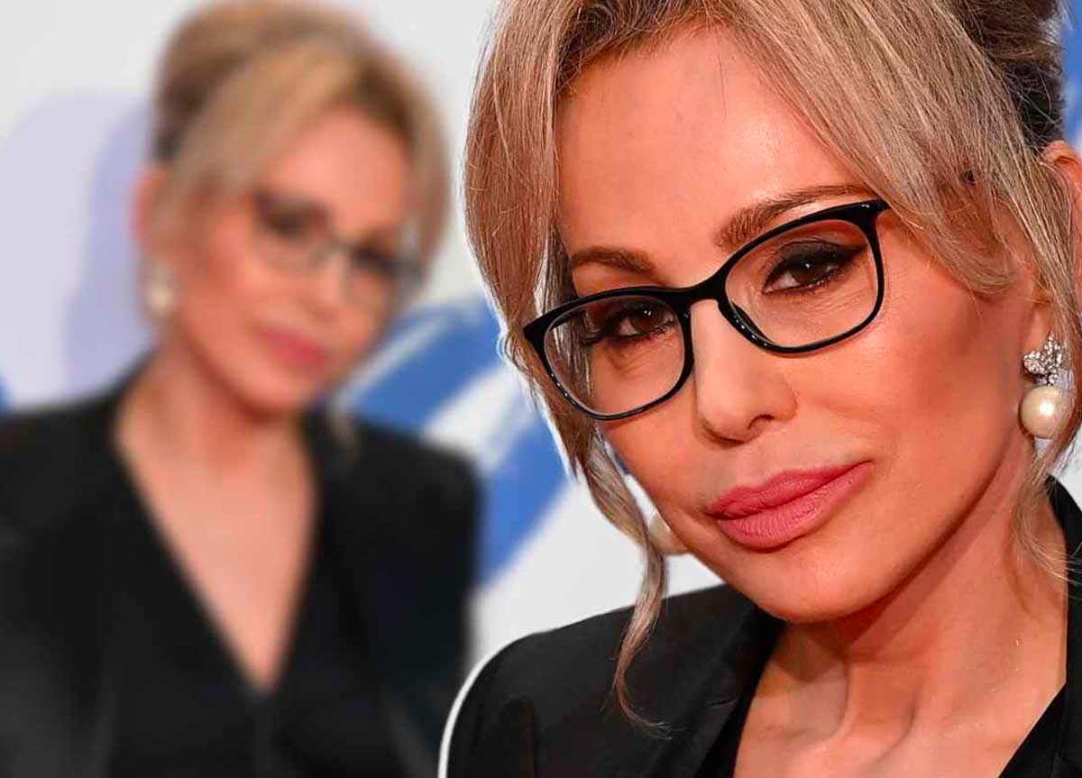 Marina Berlusconi a Roma, la discesa in campo per il bookstore di Mondadori alla Galleria Alberto Sordi Marina Berlusconi a Roma, la discesa in campo per il bookstore di Mondadori alla Galleria Alberto Sordi