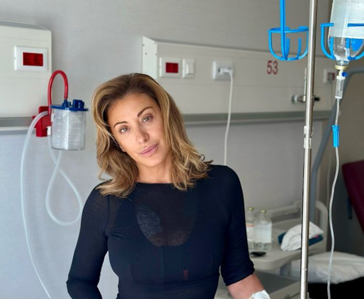Sabrina Salerno fa il punto sul tumore: “Ho iniziato la terapia ormonale, poi la radioterapia” Sabrina Salerno fa il punto sul tumore: “Ho iniziato la terapia ormonale, poi la radioterapia”