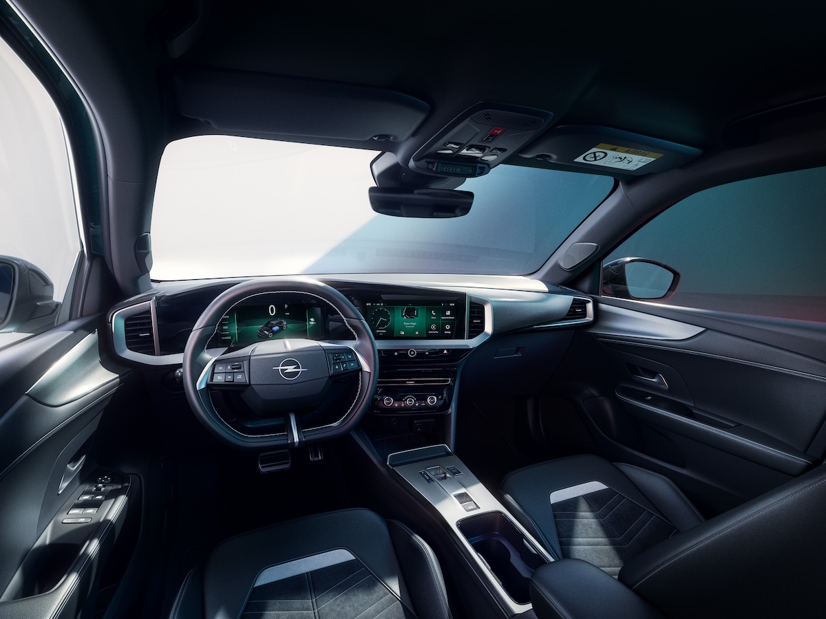 Opel Mokka 2025: aperti gli ordini per la nuova versione, motori elettrificati e prezzi da 26.200 euro Opel Mokka 2025: aperti gli ordini per la nuova versione, motori elettrificati e prezzi da 26.200 euro