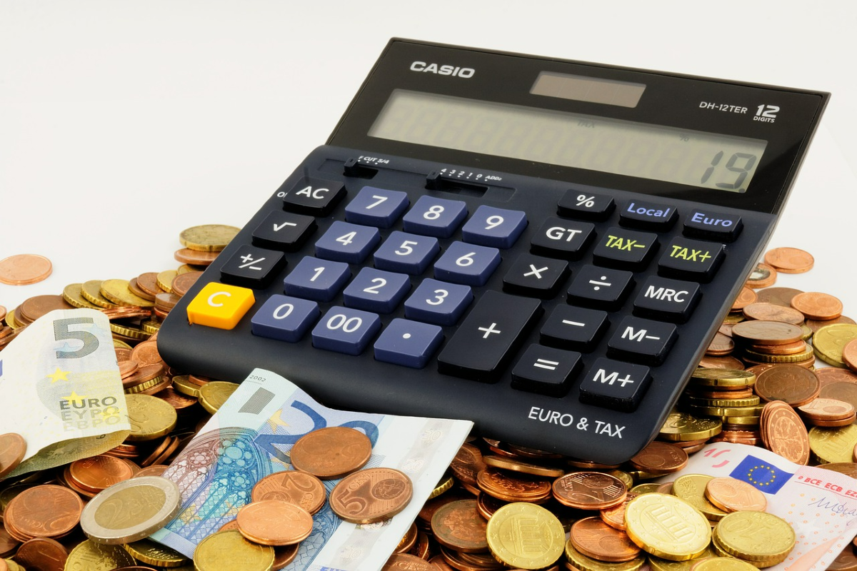 Tasse, taglio dell’Irpef al 33% fino a 50 o 60mila euro con una modifica alla manovra. Esclusivo Tasse, taglio dell’Irpef al 33% fino a 50 o 60mila euro con una modifica alla manovra. Esclusivo