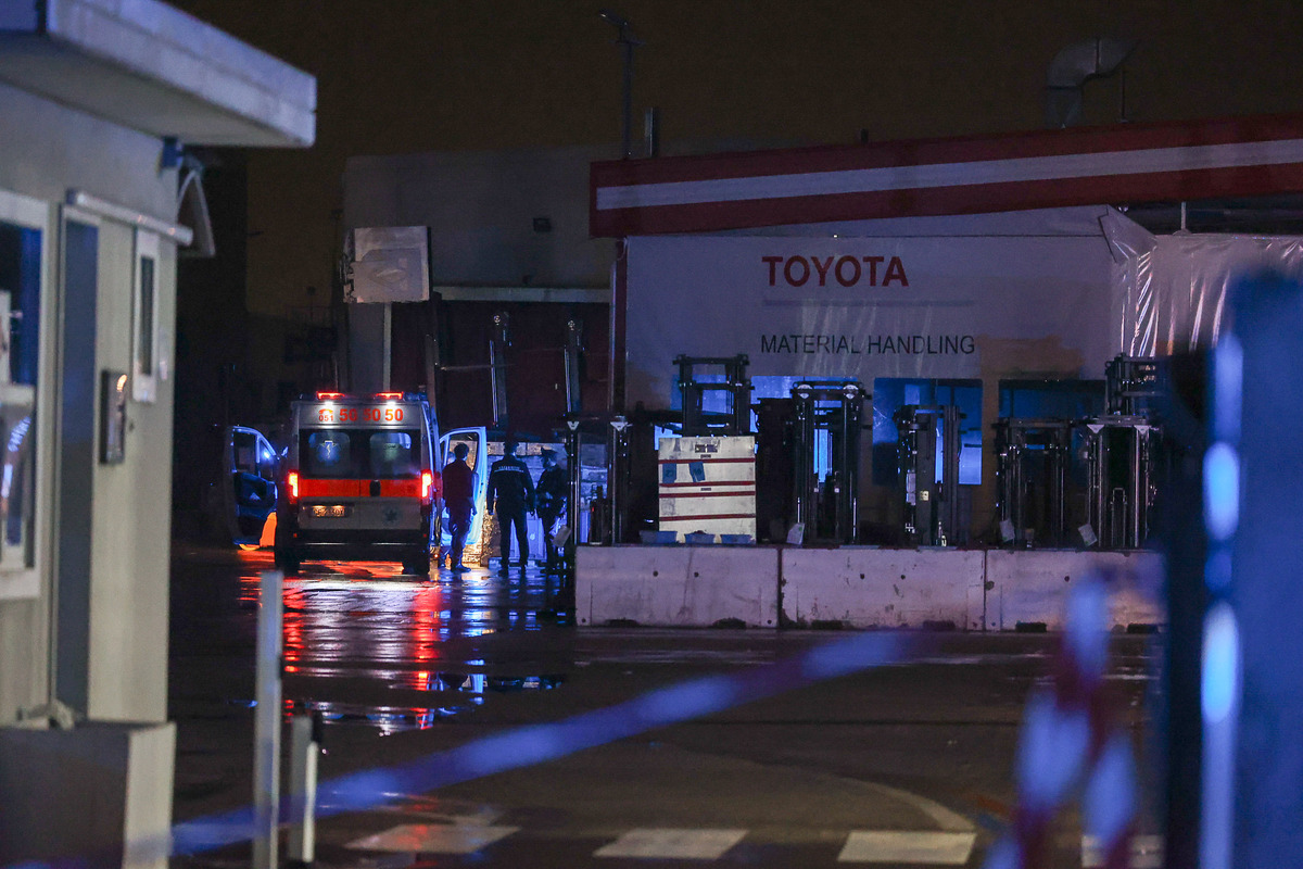 Bologna, inchiesta sull’esplosione della fabbrica Toyota: sospesa l’attività. Che cosa sappiamo sulle cause dietro l’incidente
