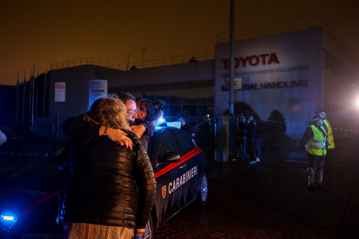 Bologna, inchiesta sull’esplosione della fabbrica Toyota: sospesa l’attività. Che cosa sappiamo sulle cause dietro l’incidente