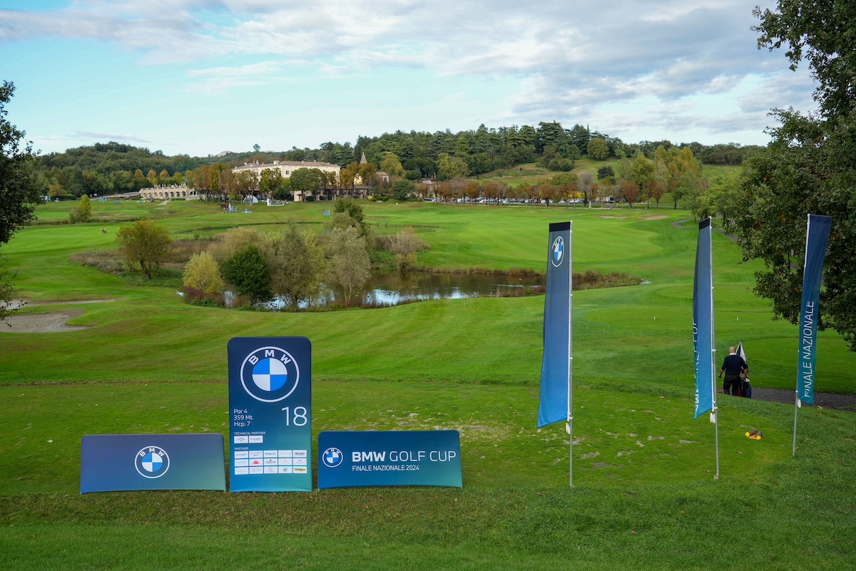 BMW Golf Cup 2024: eleganza, sport e innovazione sul green del Golf Club Arzaga