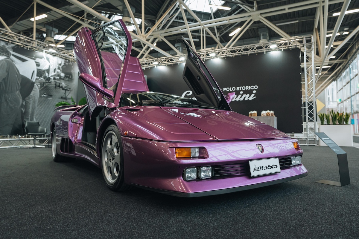 Lamborghini a Auto e Moto d’Epoca 2024: il fascino della Miura S e della Diablo SE in mostra a Bologna Lamborghini a Auto e Moto d’Epoca 2024: il fascino della Miura S e della Diablo SE in mostra a Bologna