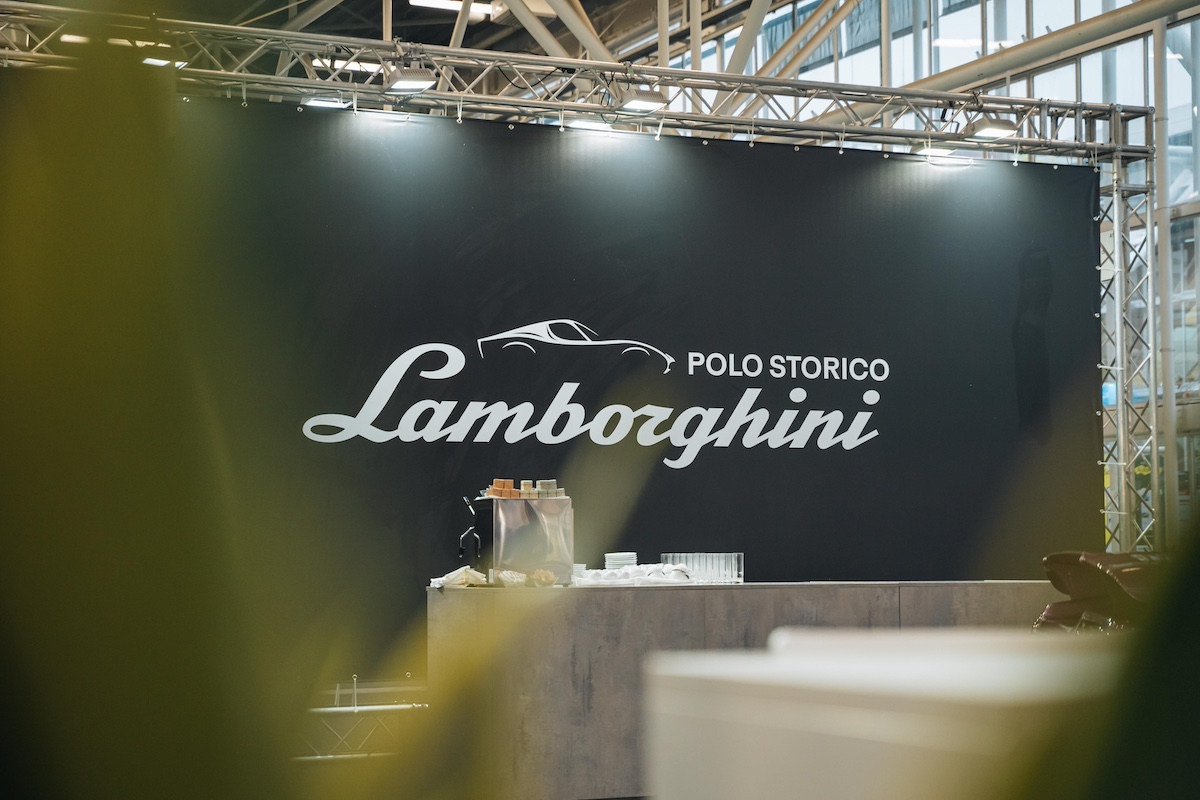 Lamborghini a Auto e Moto d’Epoca 2024: il fascino della Miura S e della Diablo SE in mostra a Bologna Lamborghini a Auto e Moto d’Epoca 2024: il fascino della Miura S e della Diablo SE in mostra a Bologna
