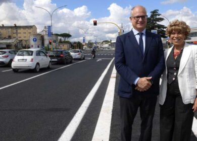 Roberto Gualtieri al giro di boa dei 3 anni: il sindaco supera il 7; ombre e luci nella Giunta. Ecco le pagelle degli assessori