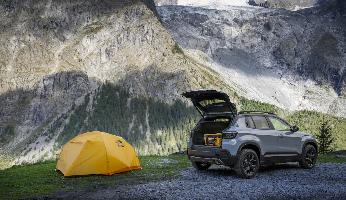 Jeep Avenger 4xe: l’evoluzione dell’avventura con la nuova The North Face Edition Jeep Avenger 4xe: l’evoluzione dell’avventura con la nuova The North Face Edition