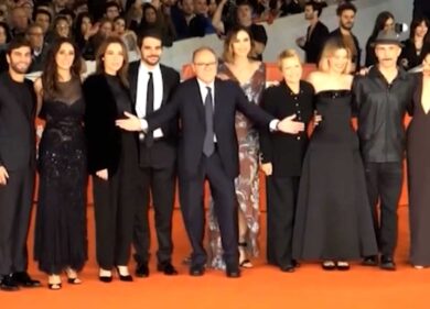 Carlo Verdone mattatore del Festival del Cinema: il rock ‘n roll con Gianna Nannini sul red carpet entra nella storia