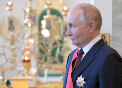 Stati Uniti, la guerra civile è sempre più vicina. Putin e i Paesi Brics non si lasciano sfuggire l’occasione