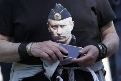 Così la guerra tra Russia e Ucraina ha spaccato l’estrema destra italiana