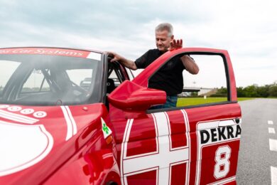 Alfa Romeo 4C – Collezione GT “Nicola Larini”: un tributo alla leggenda del DTM