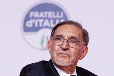 Furto di dati, La Russa: “Sono disgustato, bisogna capire chi ha commissionato lo spionaggio”