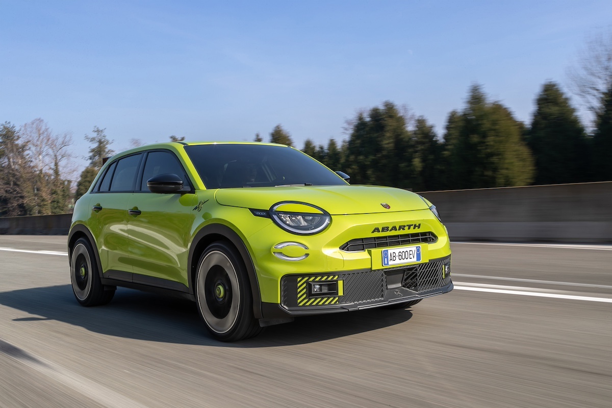 Abarth nuova 600e: specifiche, design e prestazioni della Hot Hatch Elettrica da 280 CV Abarth nuova 600e: specifiche, design e prestazioni della Hot Hatch Elettrica da 280 CV