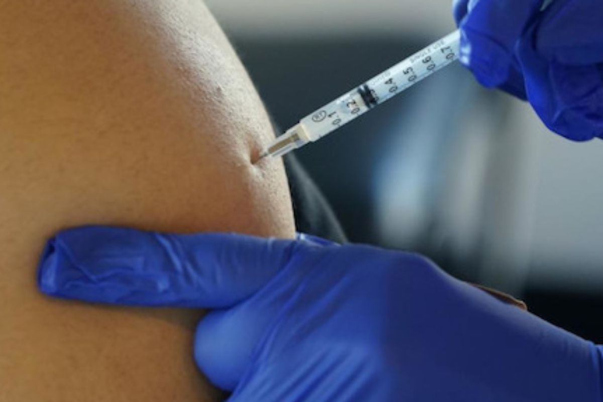 Vaccini gratuiti al Pirellone: in Lombardia prevenzione accessibile a tutti il 5 e il 21 novembre Vaccini gratuiti al Pirellone: in Lombardia prevenzione accessibile a tutti il 5 e il 21 novembre