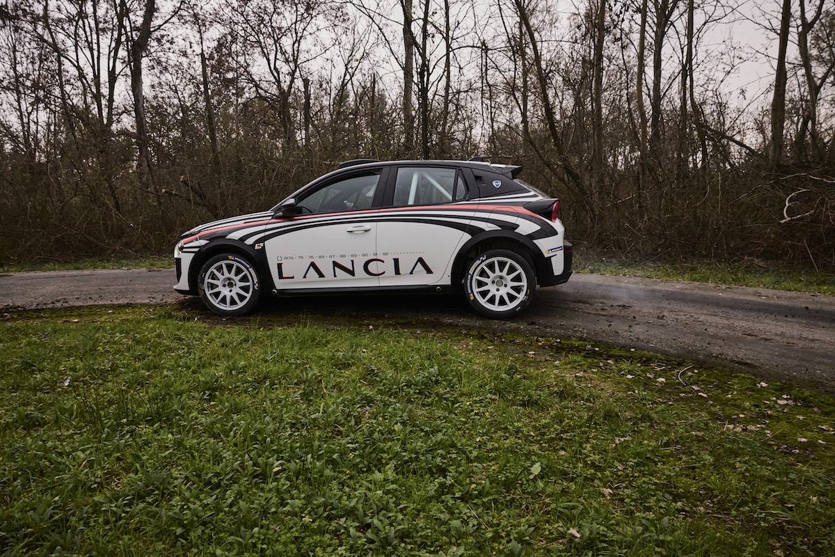 Lancia e Sparco tornano nel Rally con la Ypsilon Rally4 HF e il Trofeo Lancia 2025 Lancia e Sparco tornano nel Rally con la Ypsilon Rally4 HF e il Trofeo Lancia 2025